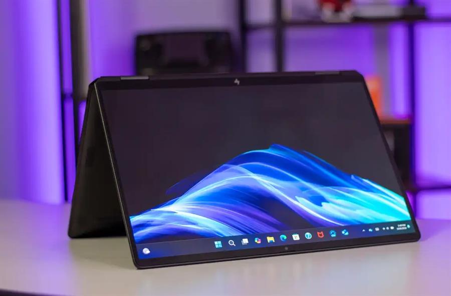 Notebook HP OMNIBOOK 5 FLIP INTEL CORE I5 120U, 8Gb RAM DDR5, SSD NVMe 512Gb, 14" FHD+ TOUCHSCREEN